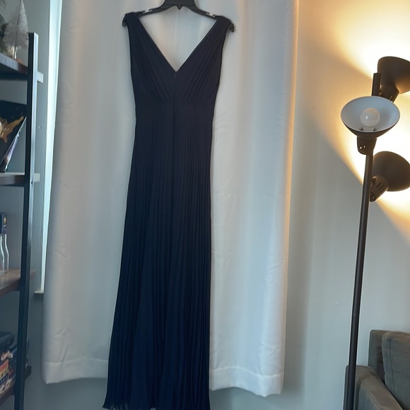 Navy gown - Picture 4 of 6